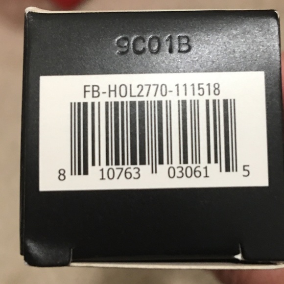 Fenty Beauty Stunna Lip Paint in Unlocked - Picture 3 of 9